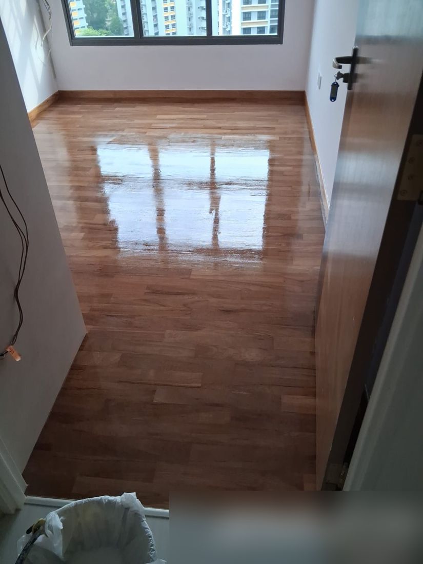 Glossy strip parquet bedroom